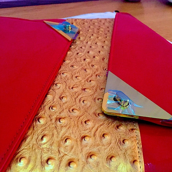 Ashard Richley Red Leather Envelope Clutch - Picture 4 of 9